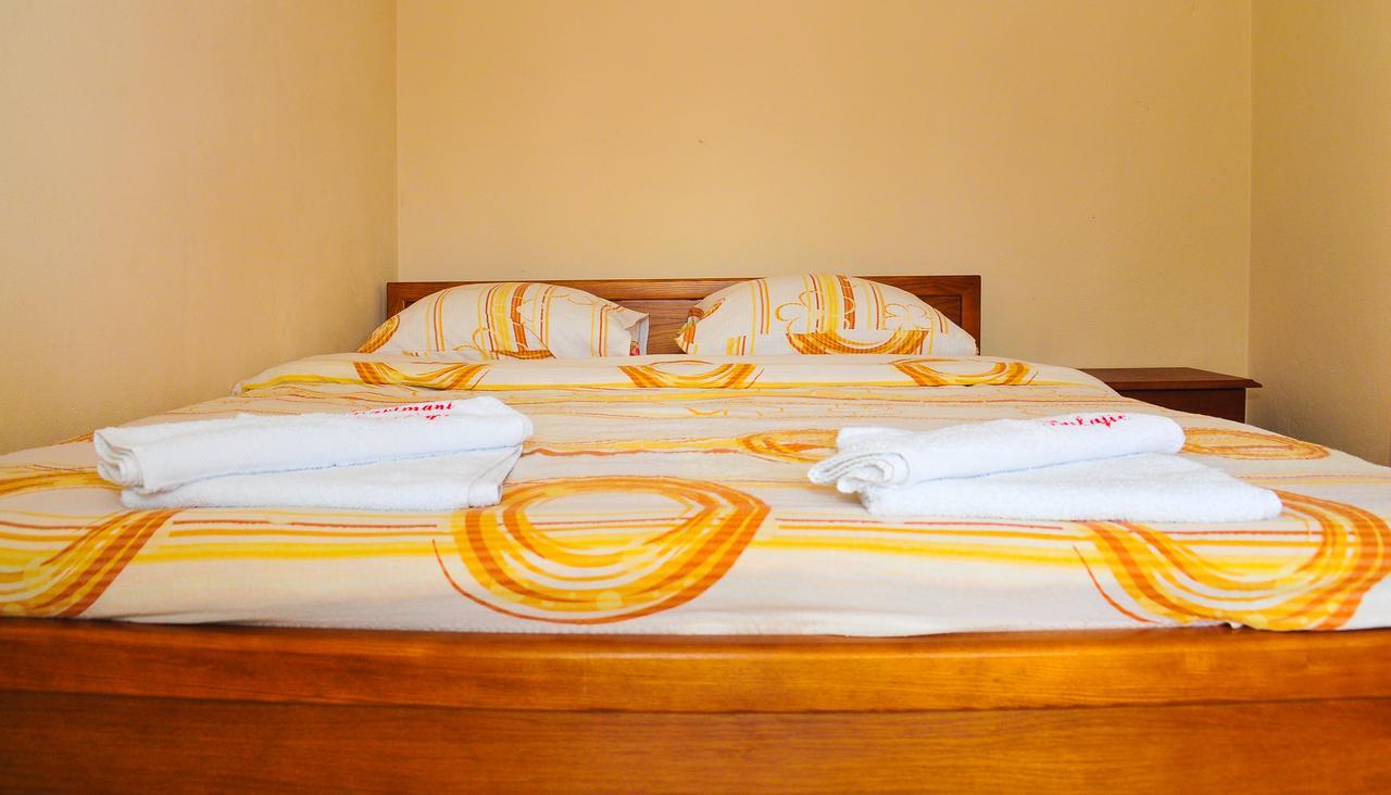 Apartmani Bulajic ティヴァト エクステリア 写真