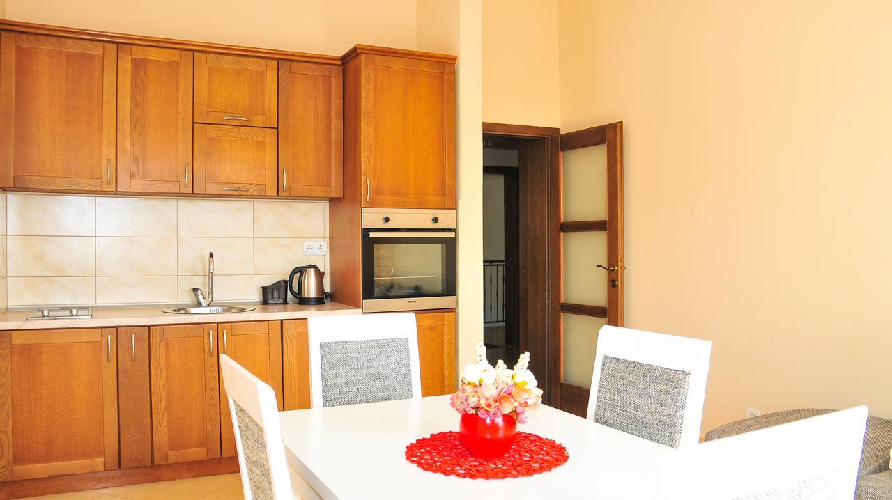 Apartmani Bulajic ティヴァト エクステリア 写真