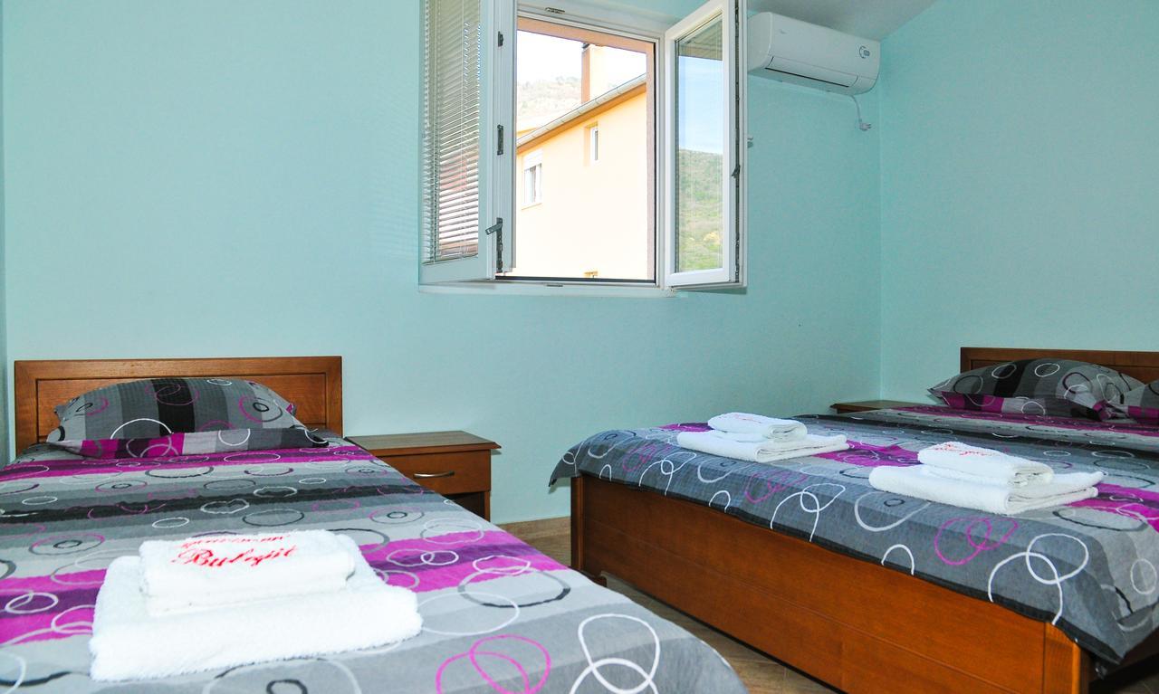 Apartmani Bulajic ティヴァト エクステリア 写真